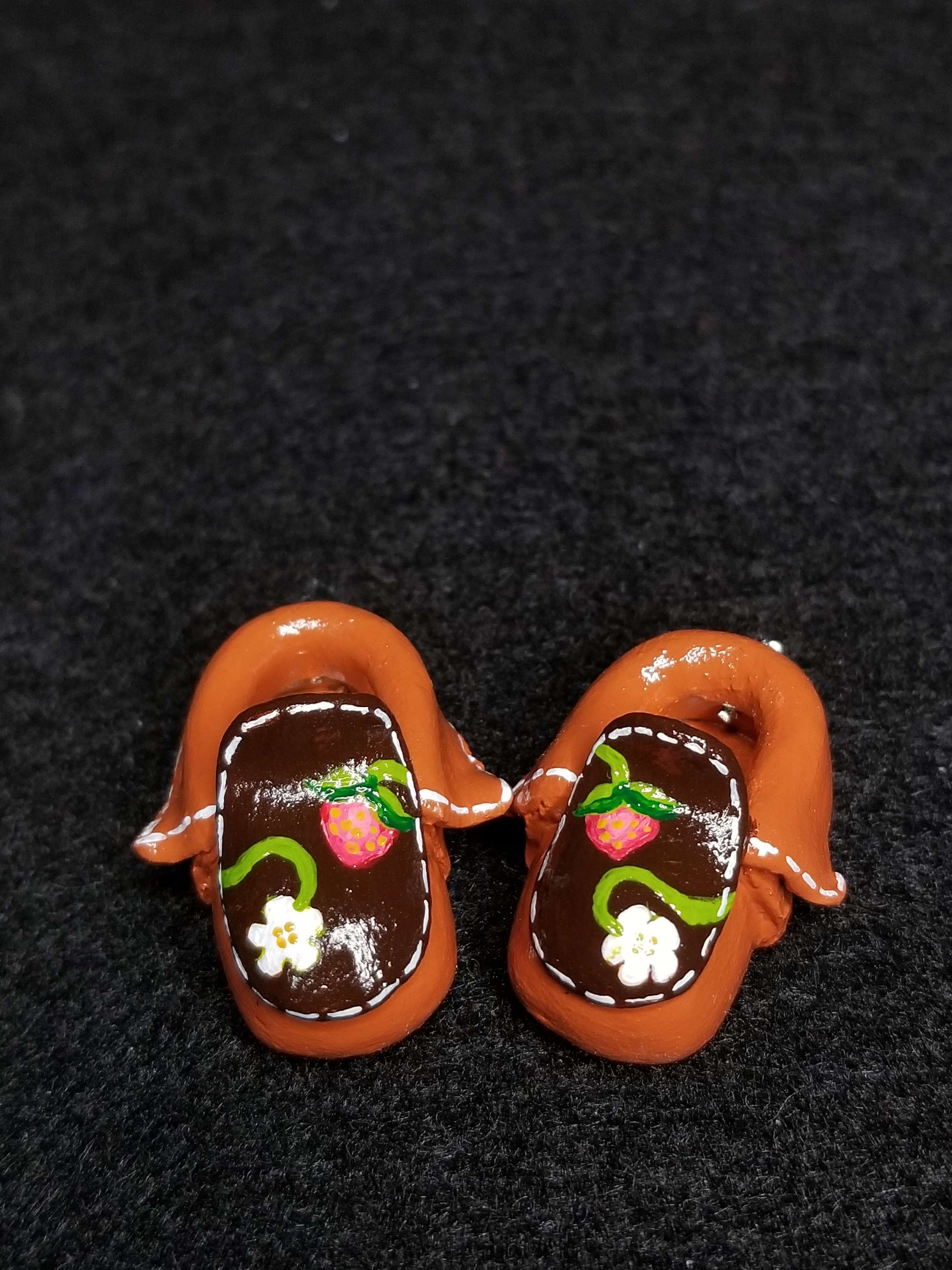 Strawberry Flower Moccasins 1